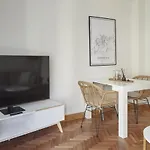 Apartment Always Easy I Cristina Enea *