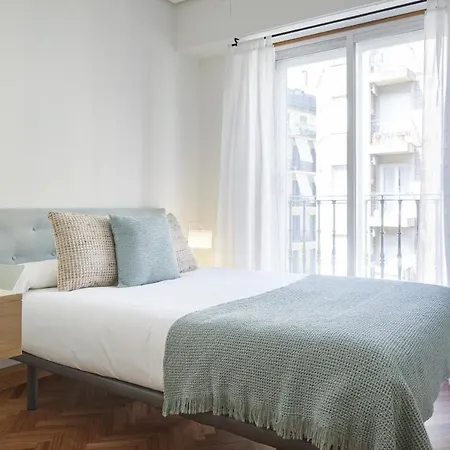 Always Easy I Cristina Enea *