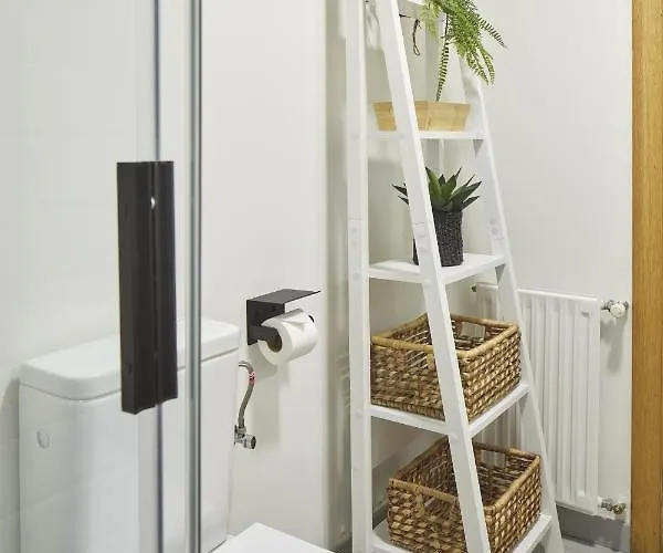 Always Easy I Cristina Enea *