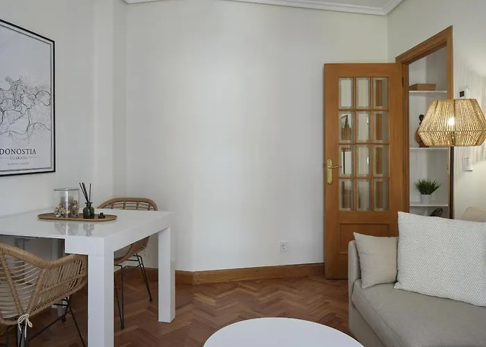 Always Easy I Cristina Enea 公寓