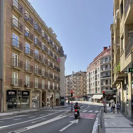 Always Easy I Cristina Enea Apartment San Sebastian